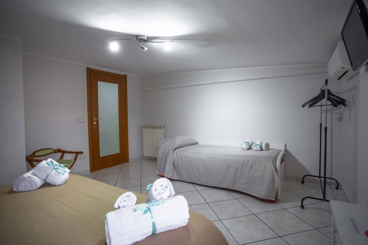 House Da Mary Apartment Caserta Luaran gambar